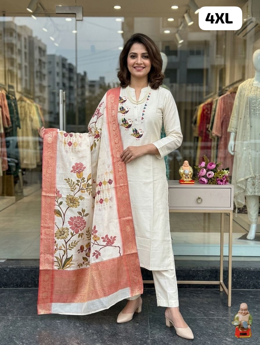 Graceful Traditional Work Kurti Set view 8