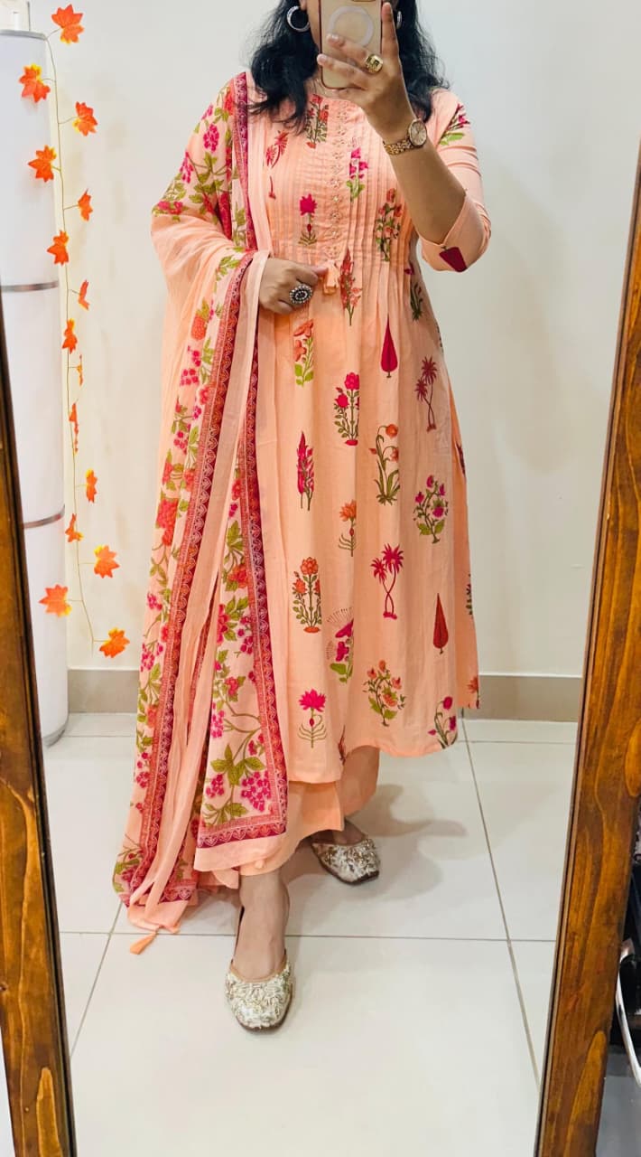 Designer kurti pant dupatta set with Pintex Hand Anchor Patra Zardozi sequin thread embroidery view 4