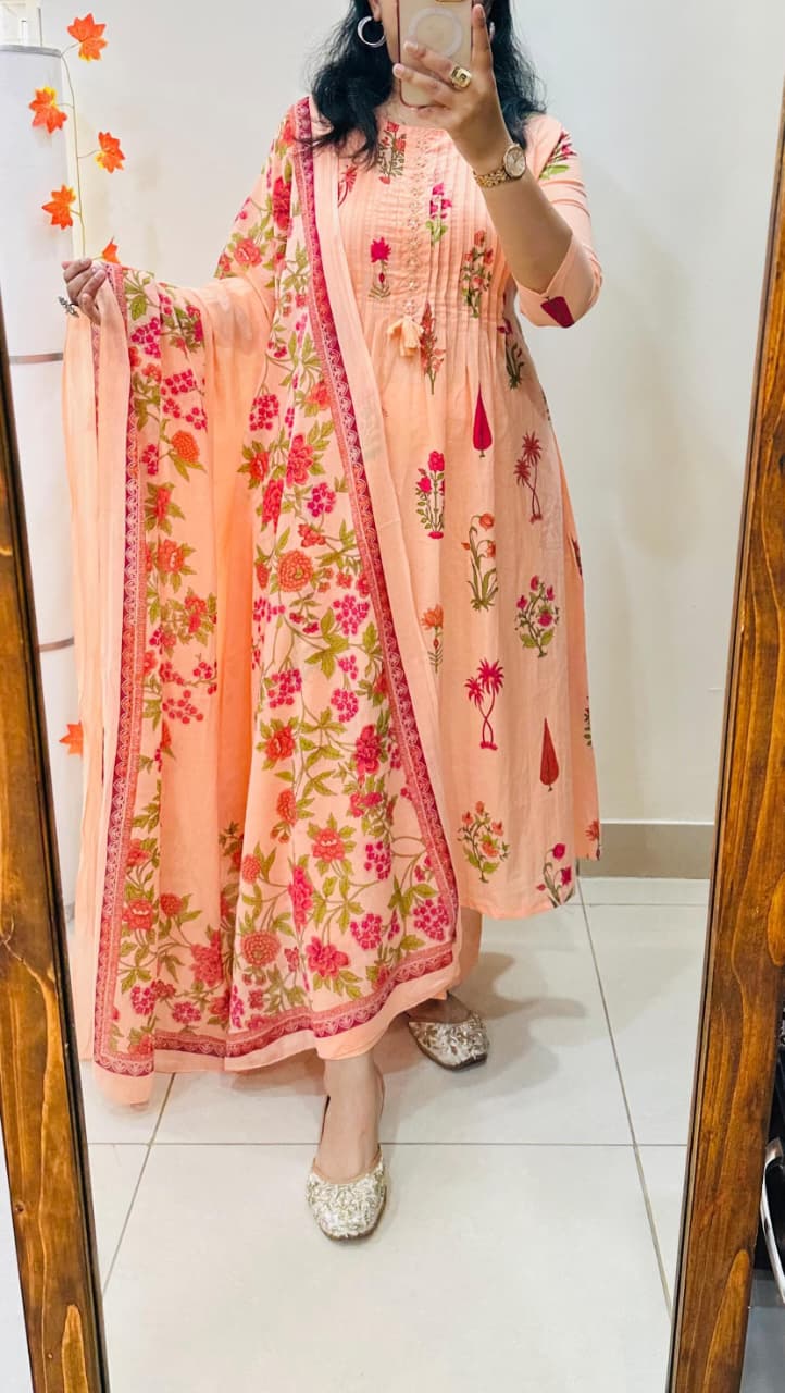 Designer kurti pant dupatta set with Pintex Hand Anchor Patra Zardozi sequin thread embroidery view 5