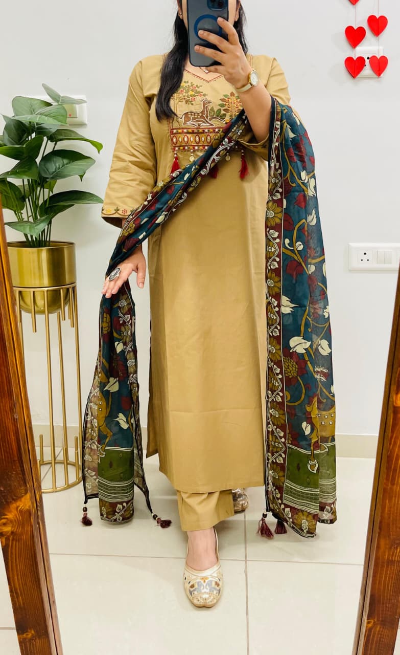 Elegant Kurti Set with Heavy Handwork Embroidery