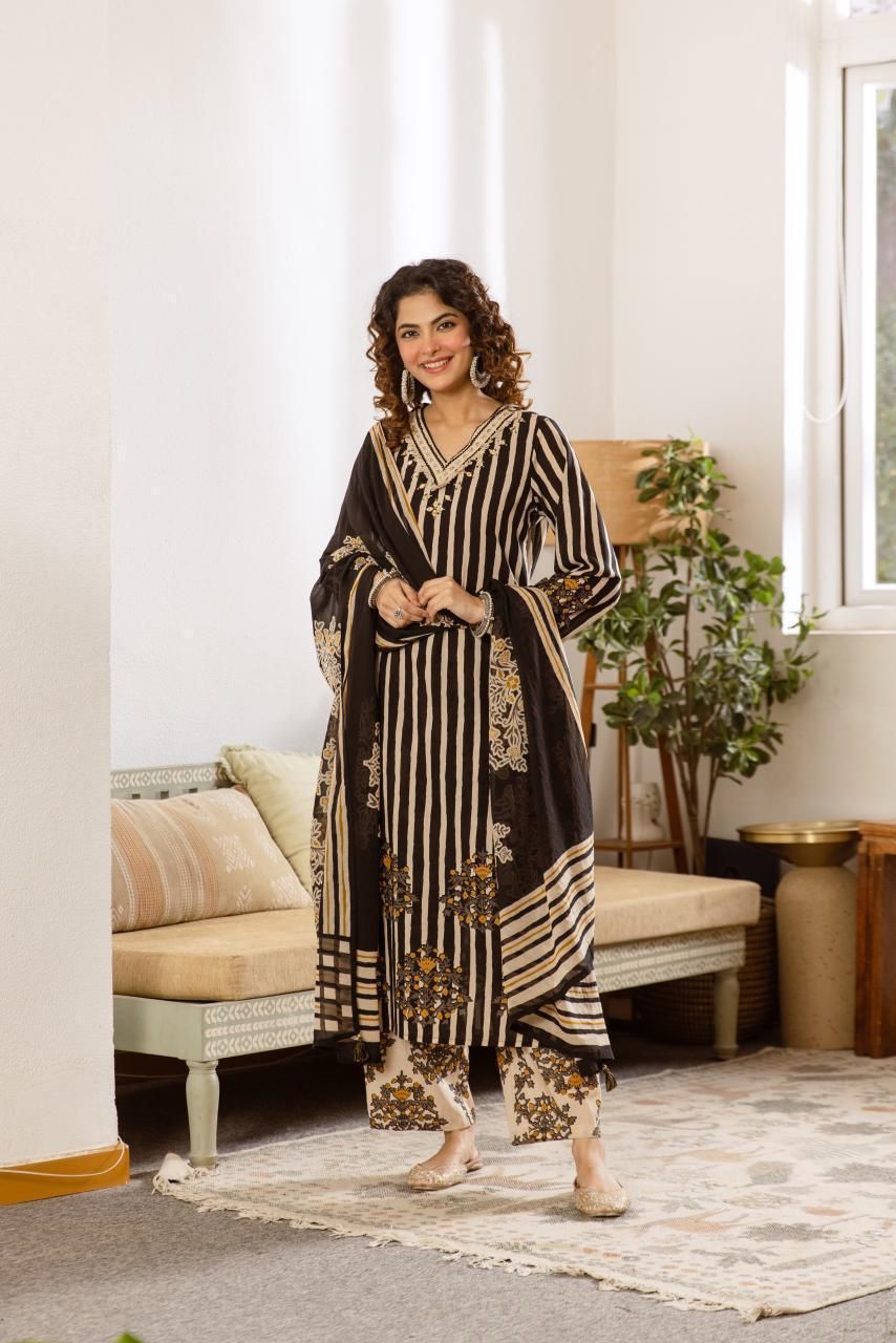 Pure Cotton Kurti Set with Mirror Work and Malmal Dupatta
