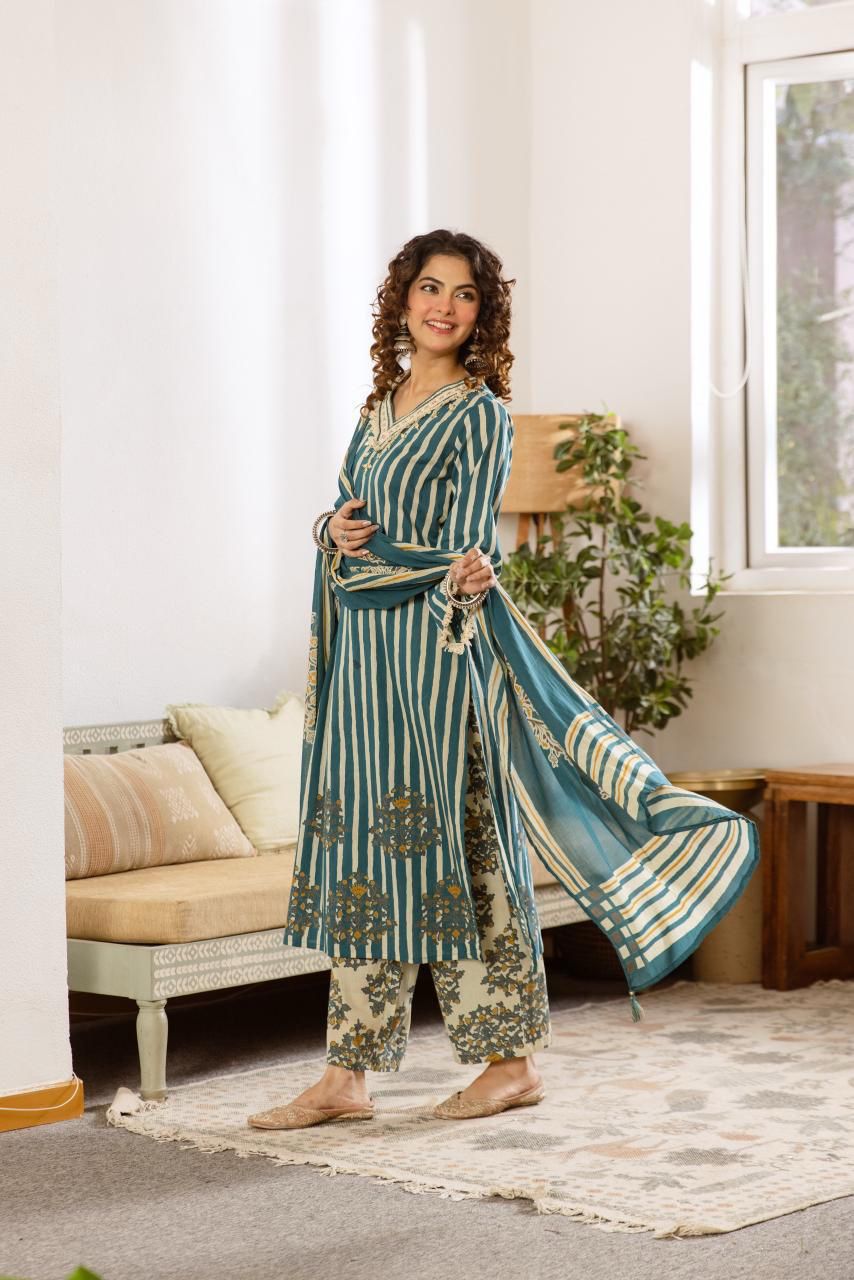 Pure Cotton Kurti Set with Mirror Work and Malmal Dupatta view 8