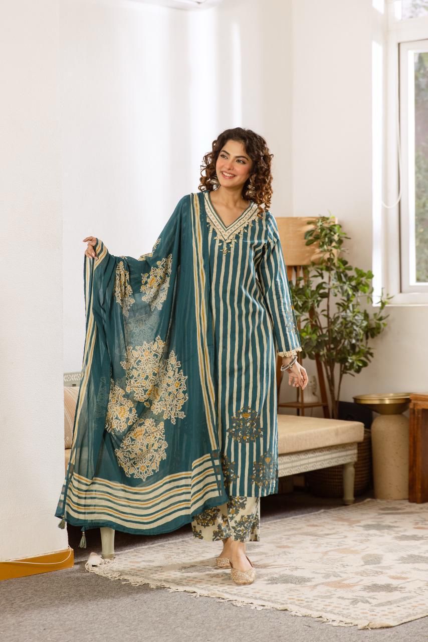 Pure Cotton Kurti Set with Mirror Work and Malmal Dupatta view 9