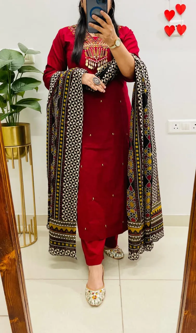 Premium Wine Dhabu Cotton Kurti Set view 4