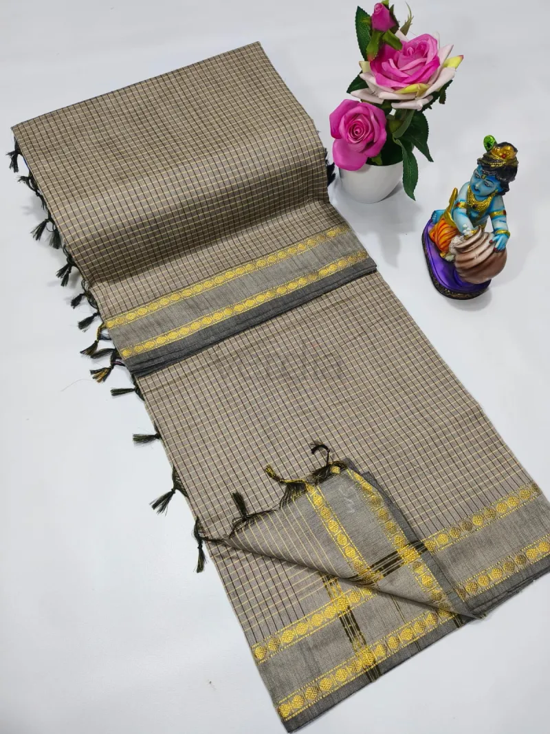 Arani Checked Cotton Saree view 11