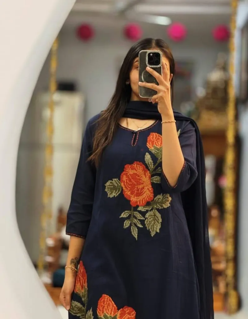 Premium Collection Kurti Set view 2