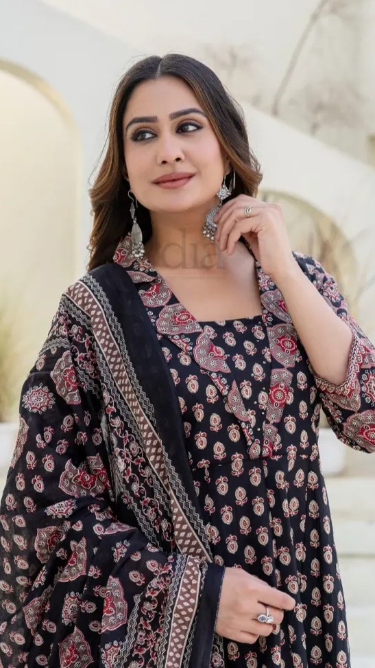 Premium Cotton Kurti Set with Sequins Work