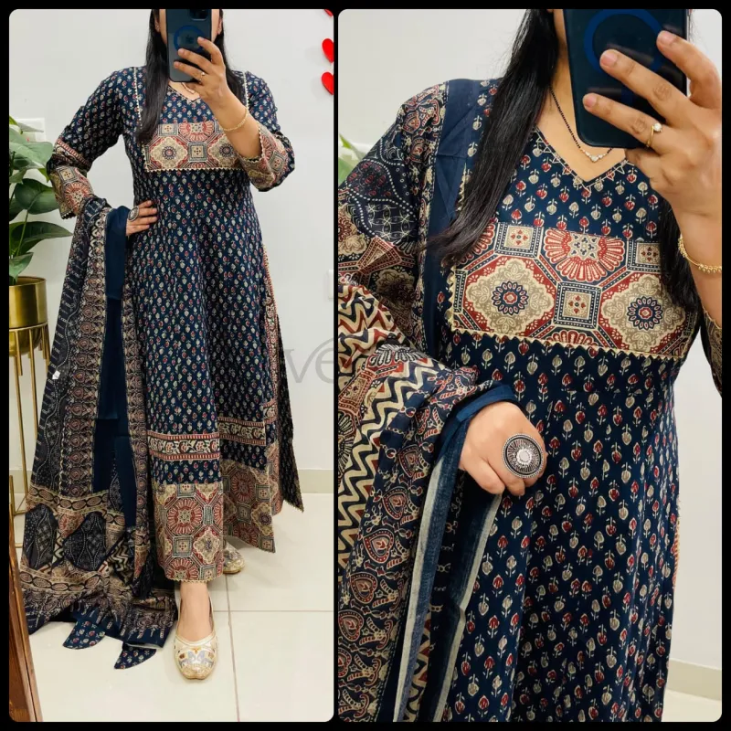 Designer Flared Cotton Suit in Ajrakh Print with Ajrakh Applique Work, view 4