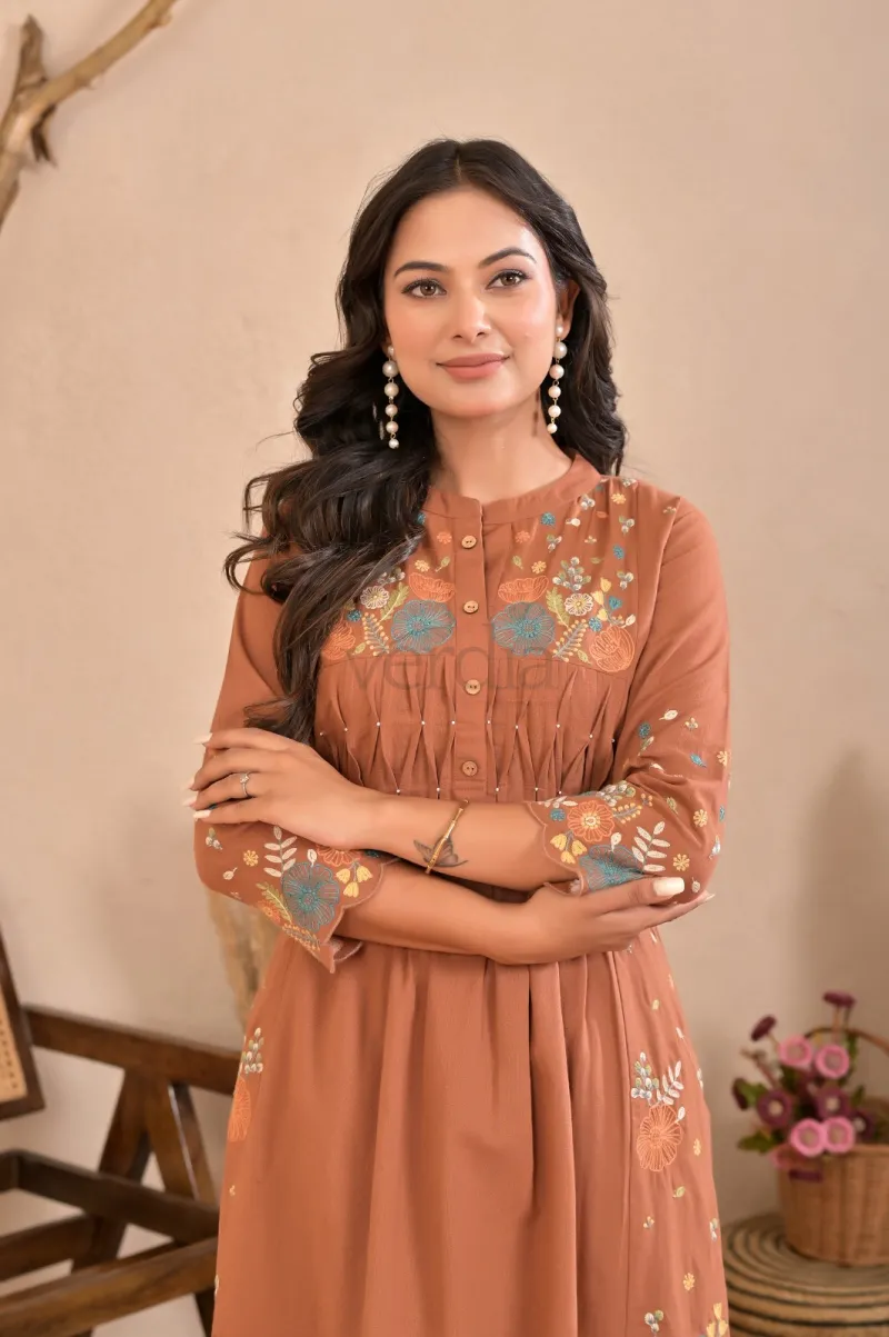 Kurti Palazzo Set with Embroidery and Handwork view 7