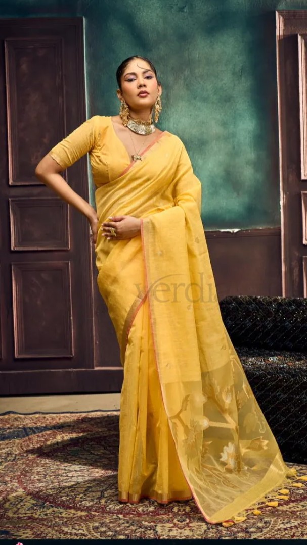 Pure Munga Silk Handloom Weaving Saree with Gold Zari Border view 10