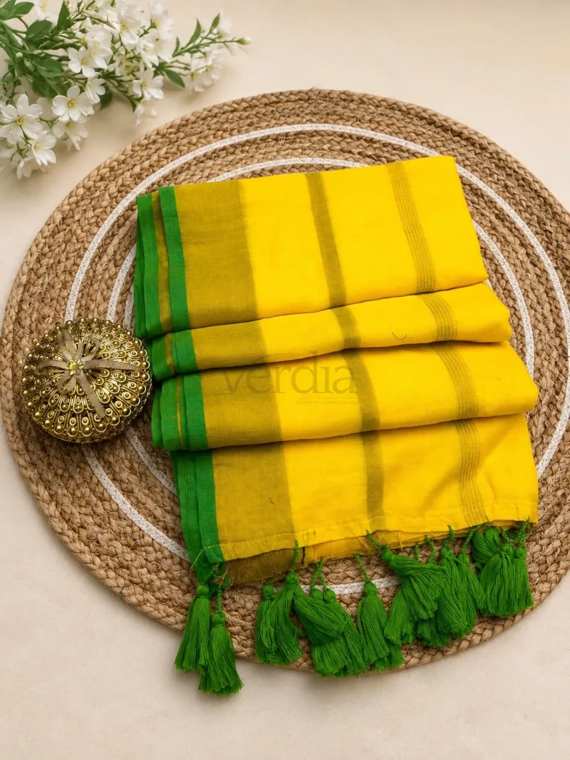 Authentic Kerala special weaves Mulcotton Saree (without blouse piece)