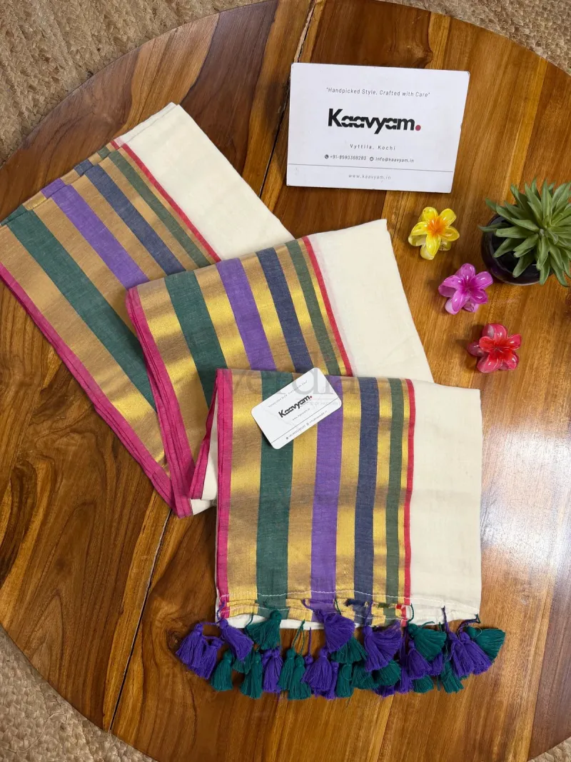 Pure mul cotton  Saree featuring a kanchi border with blouse fabric. view 2