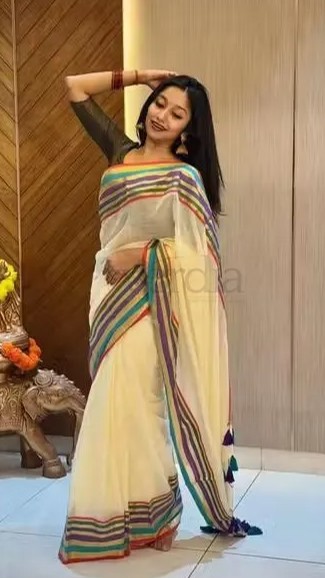 Pure mul cotton  Saree featuring a kanchi border with blouse fabric. view 6