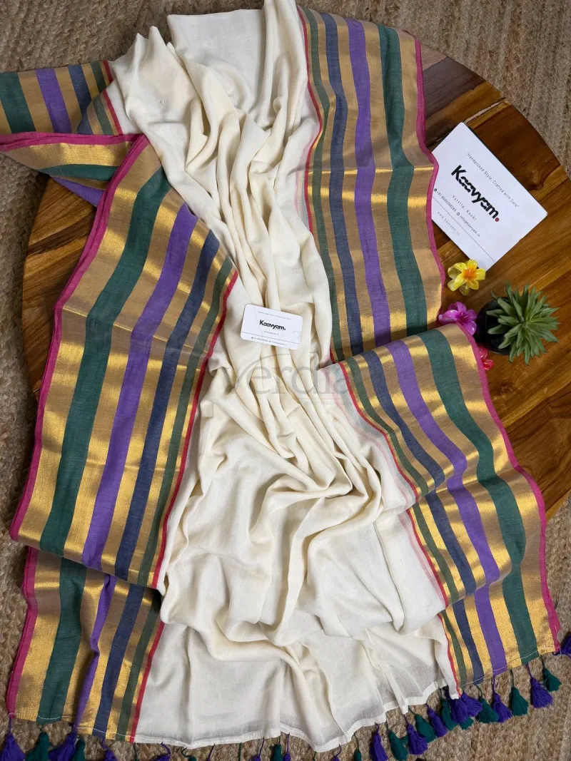 Pure mul cotton  Saree featuring a kanchi border with blouse fabric. view 4