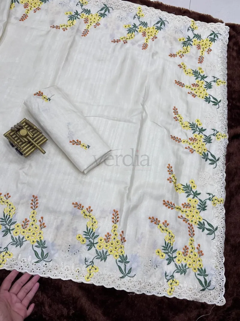 Saree in Tussar cotton and matching blouse in Tussar cotton view 7