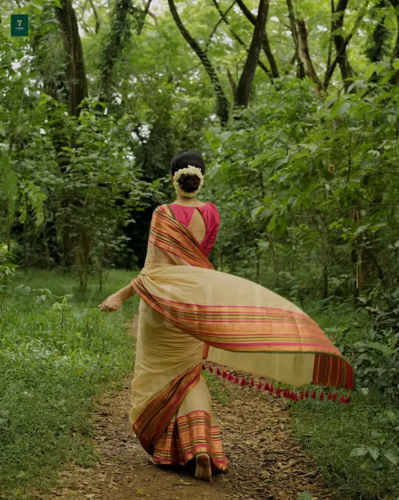 Kerala Onam special weaves; Pure Mulmul cotton saree (with running blouse piece) view 8