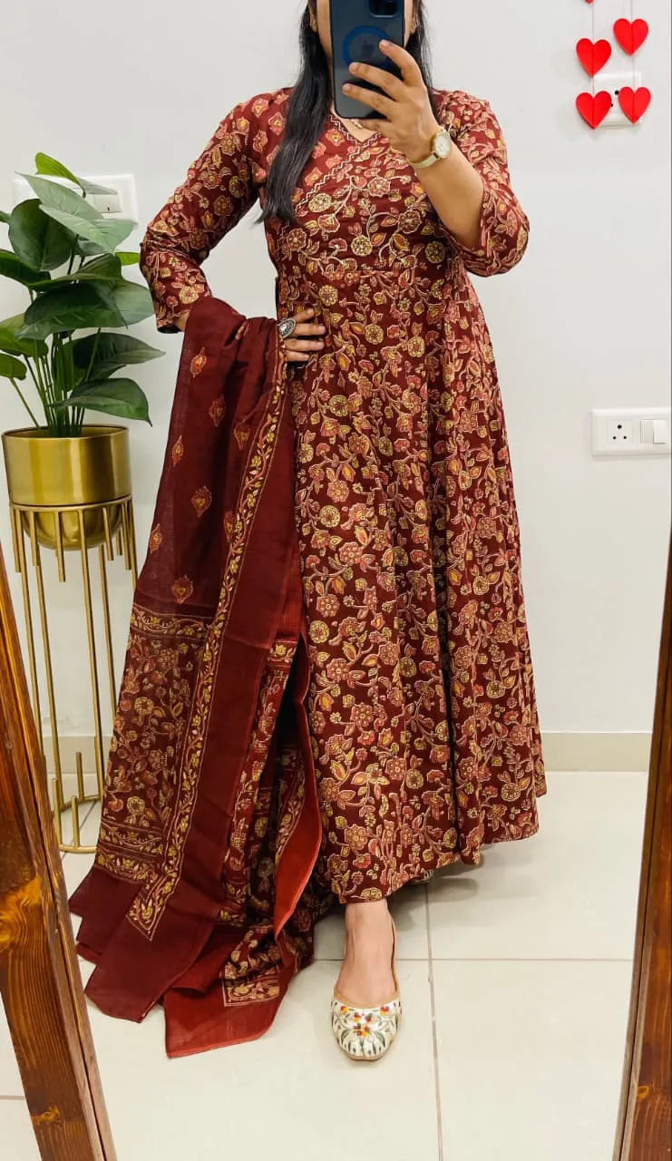 Kalamkari Print Idaho style floral kali kurti pant dupatta set view 6