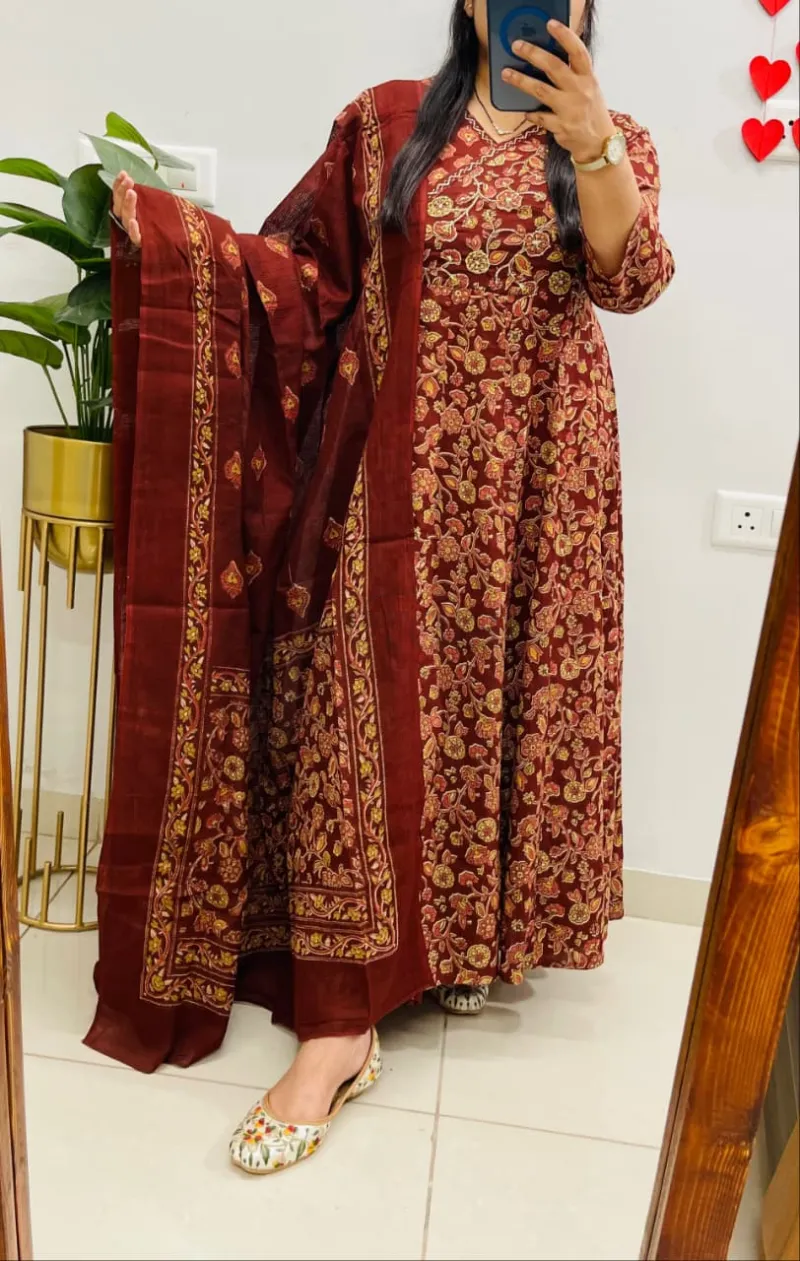 Kalamkari Print Idaho style floral kali kurti pant dupatta set view 7