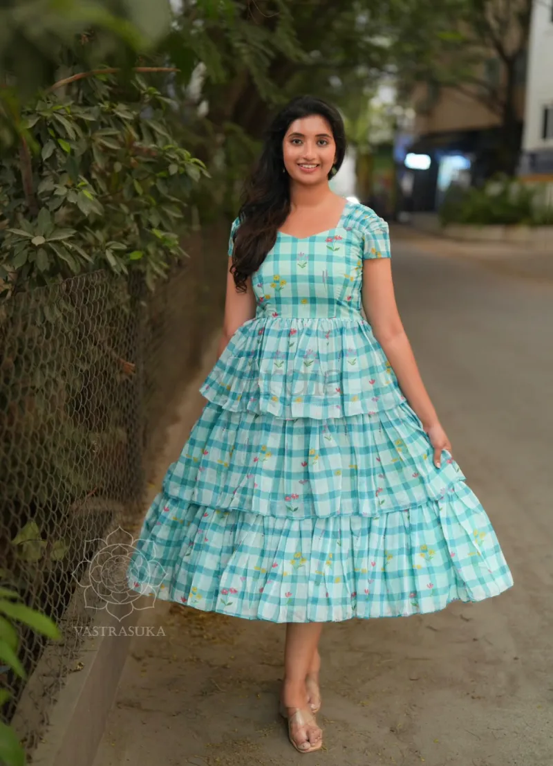 Maxi dress in Chanderi cotton view 5