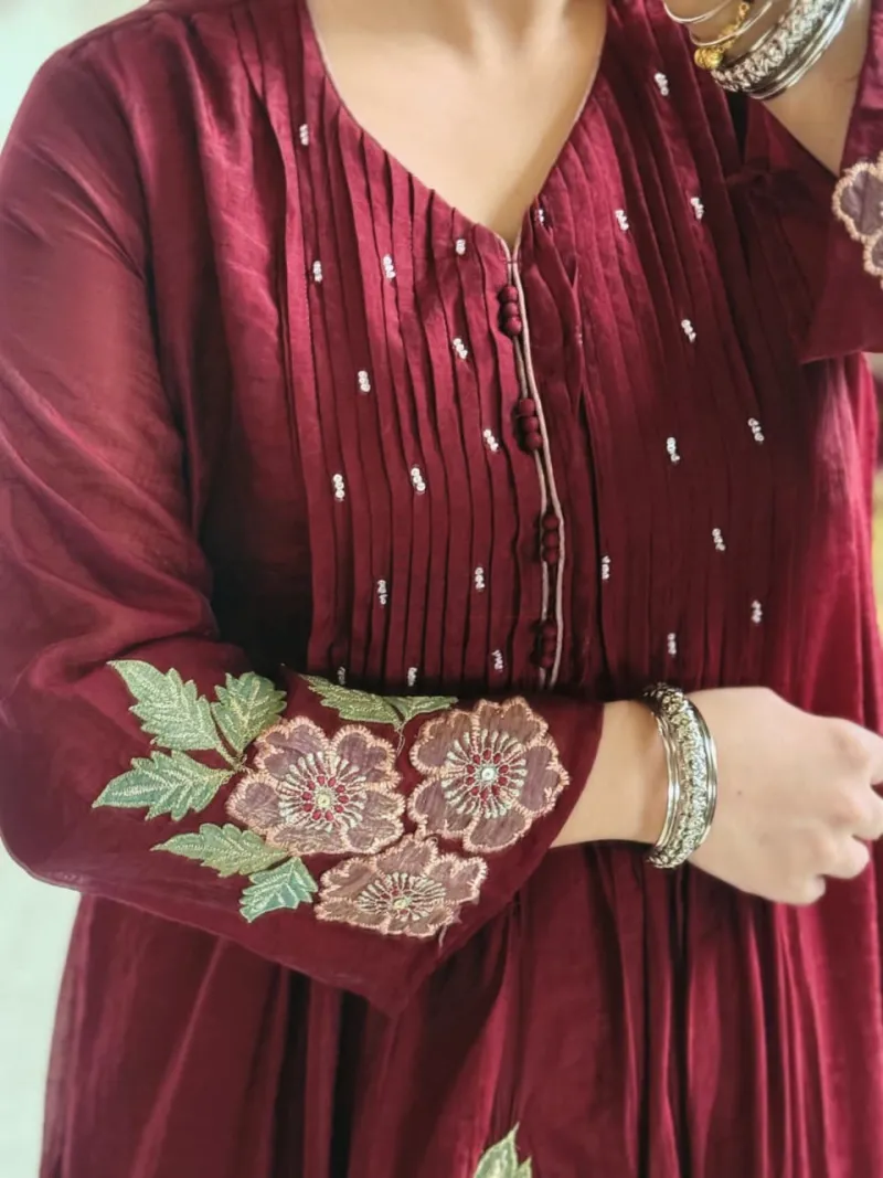 Premium Mul Chanderi Kurti Set with Heavy Embroidered Dupatta view 3