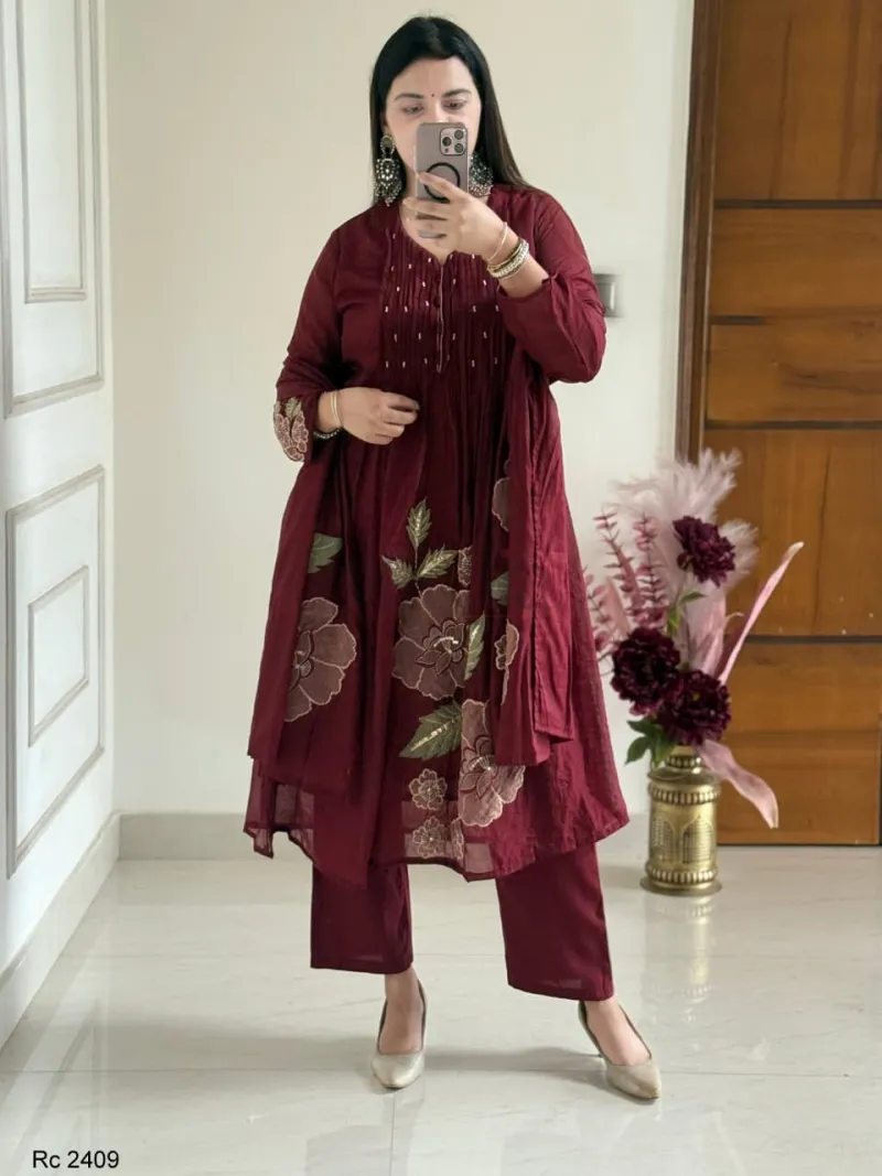 Premium Mul Chanderi Kurti Set with Heavy Embroidered Dupatta view 5