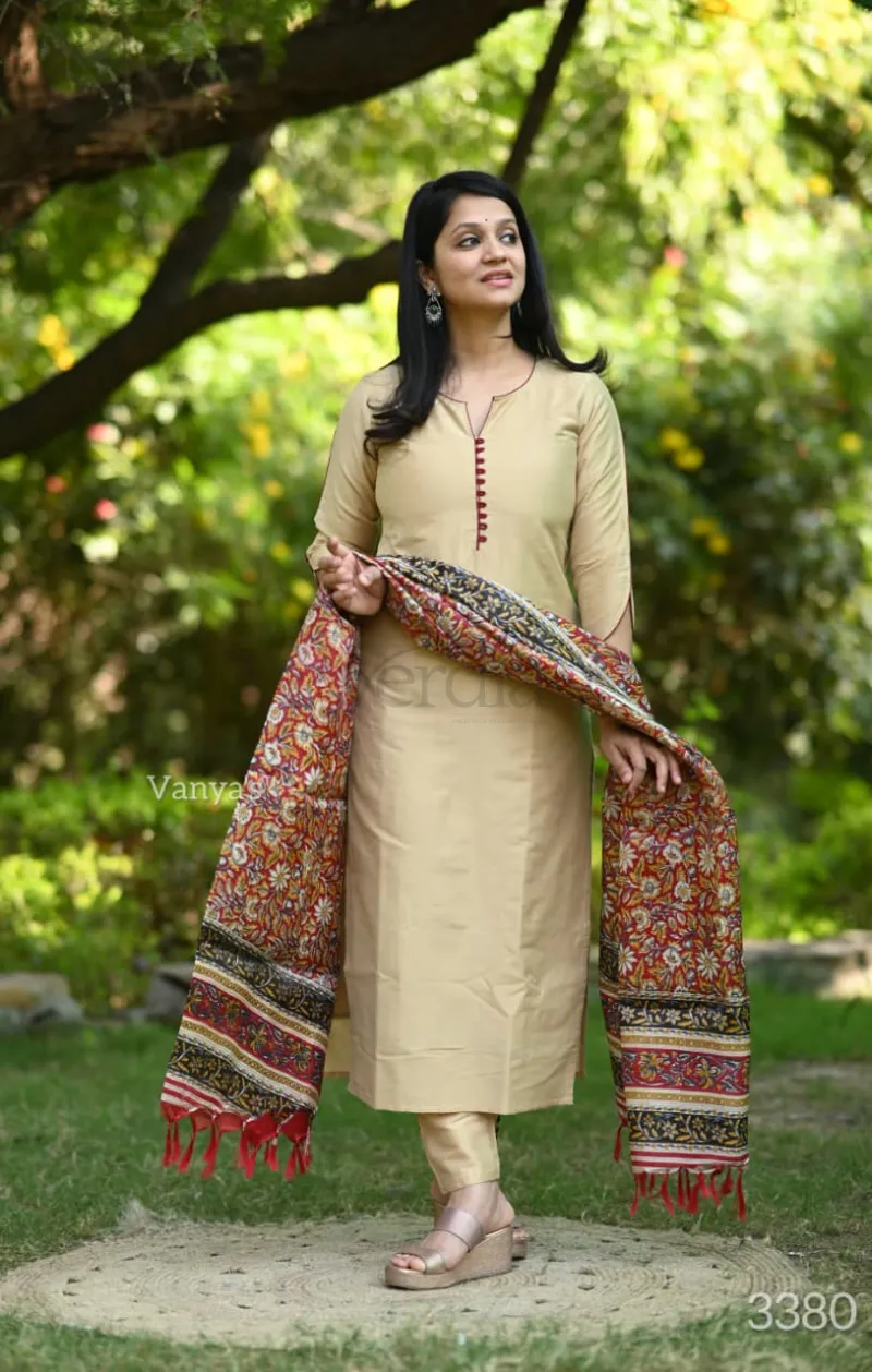 Cotton Silk Kurti Set view 9