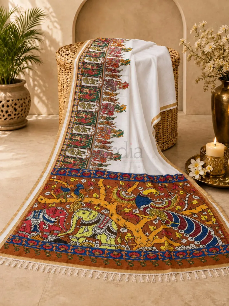 Mul Semi Silk Saree Featuring Kalamkari Print view 7