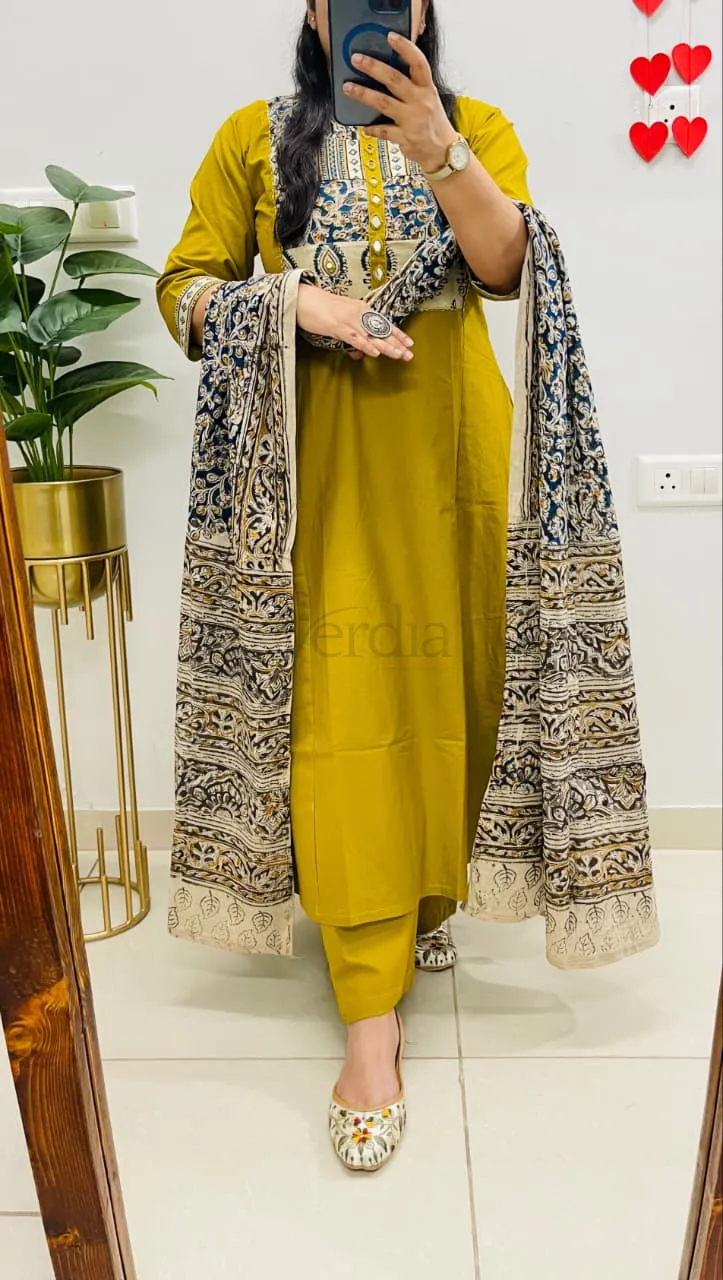 Premium Dhabu Cotton Suit Set view 9